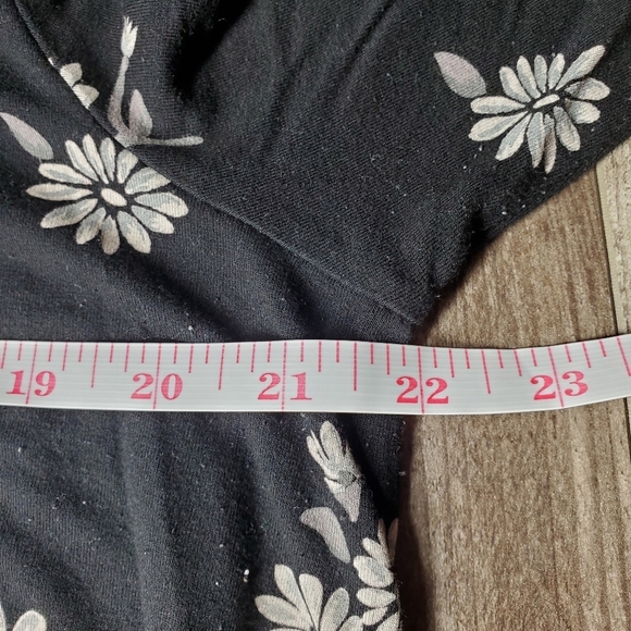 Old Navy Women's Black Floral Swing Dress Size XL NWOT - Picture 4 of 14